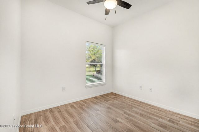 4366 Fitzroy Reef Drive, Mims, FL 32754