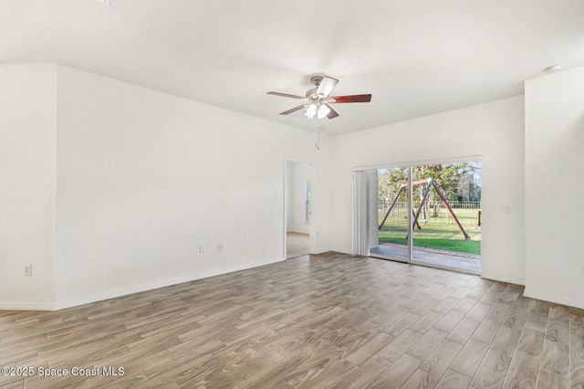 4366 Fitzroy Reef Drive, Mims, FL 32754