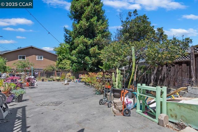 3355 Glendora Dr, Martinez, CA 94553