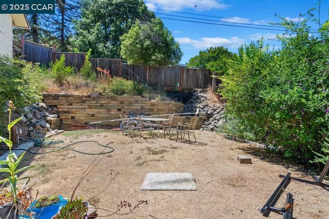 3355 Glendora Dr, Martinez, CA 94553