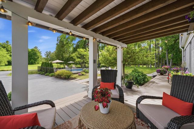 9431 W Hawthorne ROAD, Mequon, WI 53097