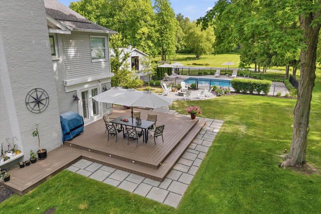 9431 W Hawthorne ROAD, Mequon, WI 53097