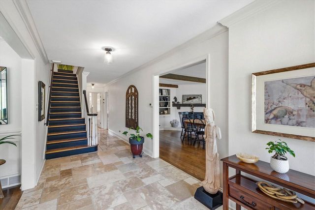 9431 W Hawthorne ROAD, Mequon, WI 53097