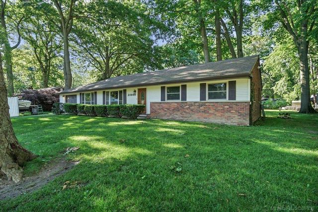 21940 Ulrich Street, Clinton Twp, MI 48036