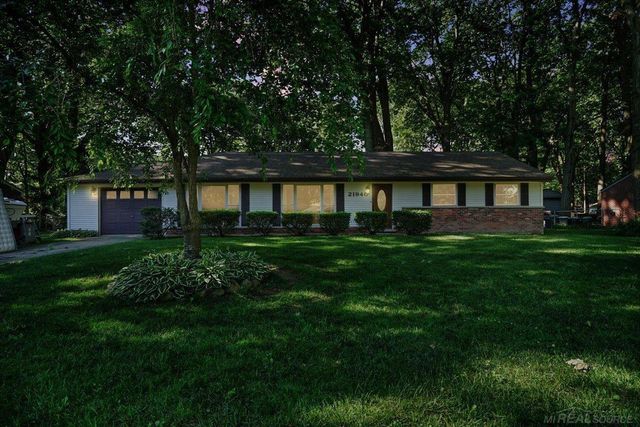 21940 Ulrich Street, Clinton Twp, MI 48036