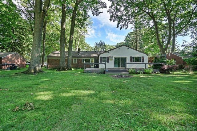 21940 Ulrich Street, Clinton Twp, MI 48036
