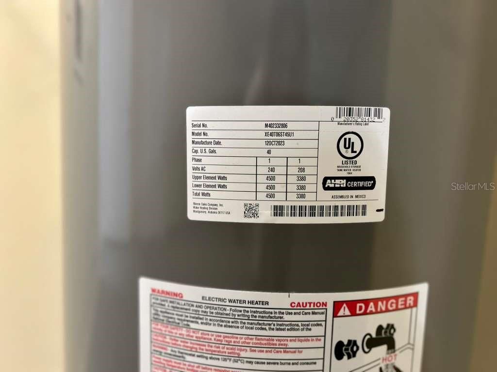 Image 21 of property listing at 12420 SUMMER SPRINGS DRIVE, Boynton Beach, FL 33437