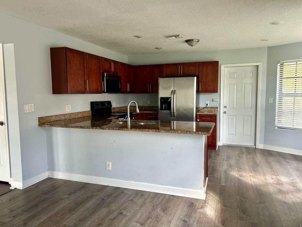 Image 6 of property listing at 12420 SUMMER SPRINGS DRIVE, Boynton Beach, FL 33437