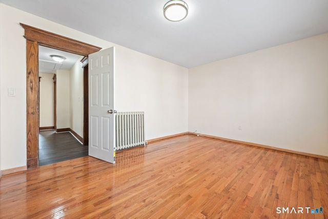 39 Irvington Street, New Haven, CT 06513