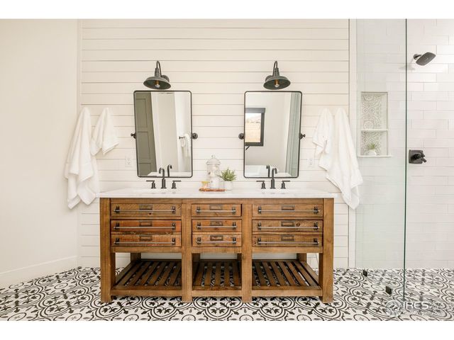 5336 Caribou Springs Trl, Longmont, CO 80503