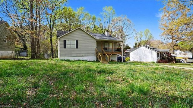 128 Meadow Wood Drive, Thomasville, NC 27360