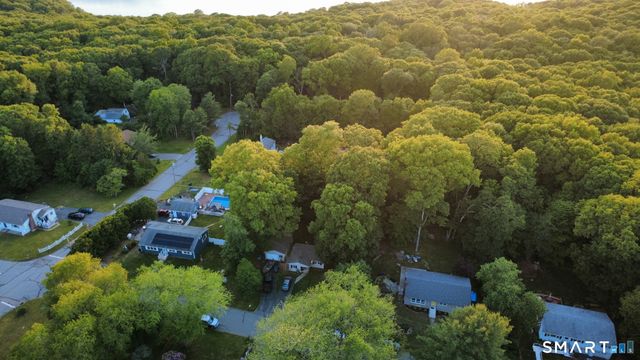 37 Lake Street, Ledyard, CT 06339