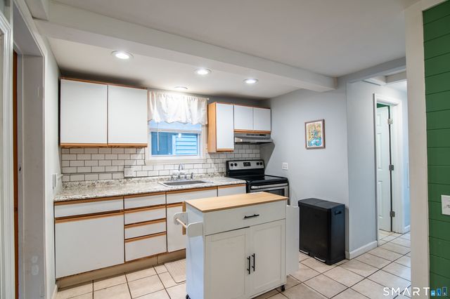 37 Lake Street, Ledyard, CT 06339