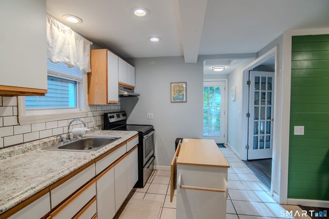 37 Lake Street, Ledyard, CT 06339