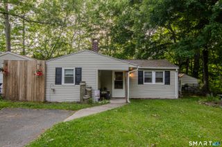 37 Lake Street, Ledyard, CT 06339