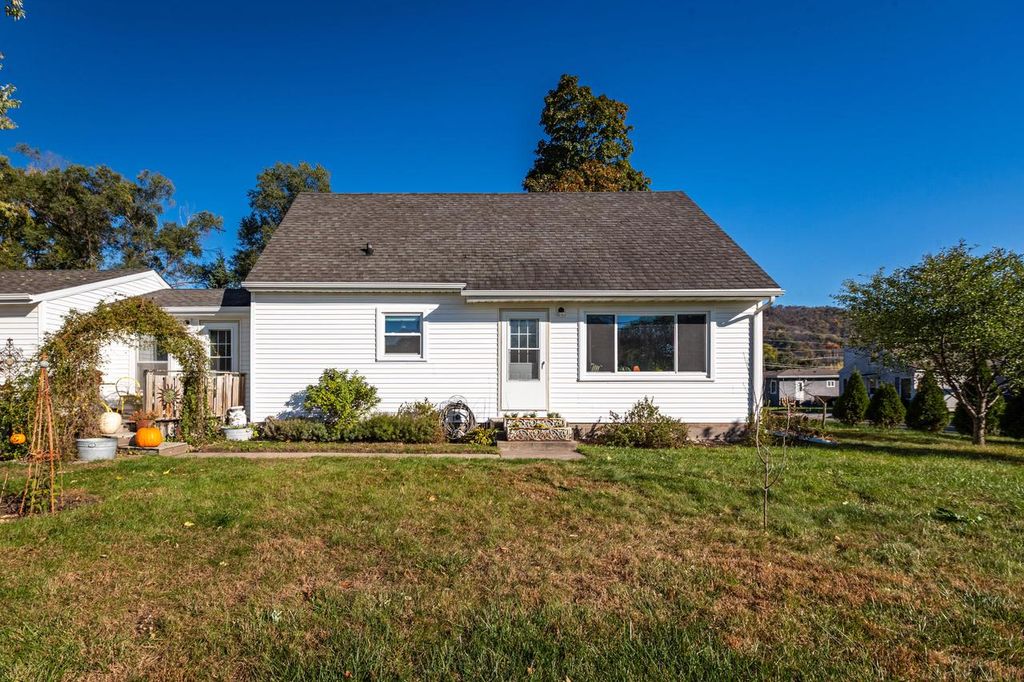 3147 29th STREET S, La Crosse, WI 54601