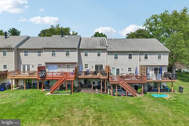 154 LAFAYETTE CT, Trappe, PA 19426
