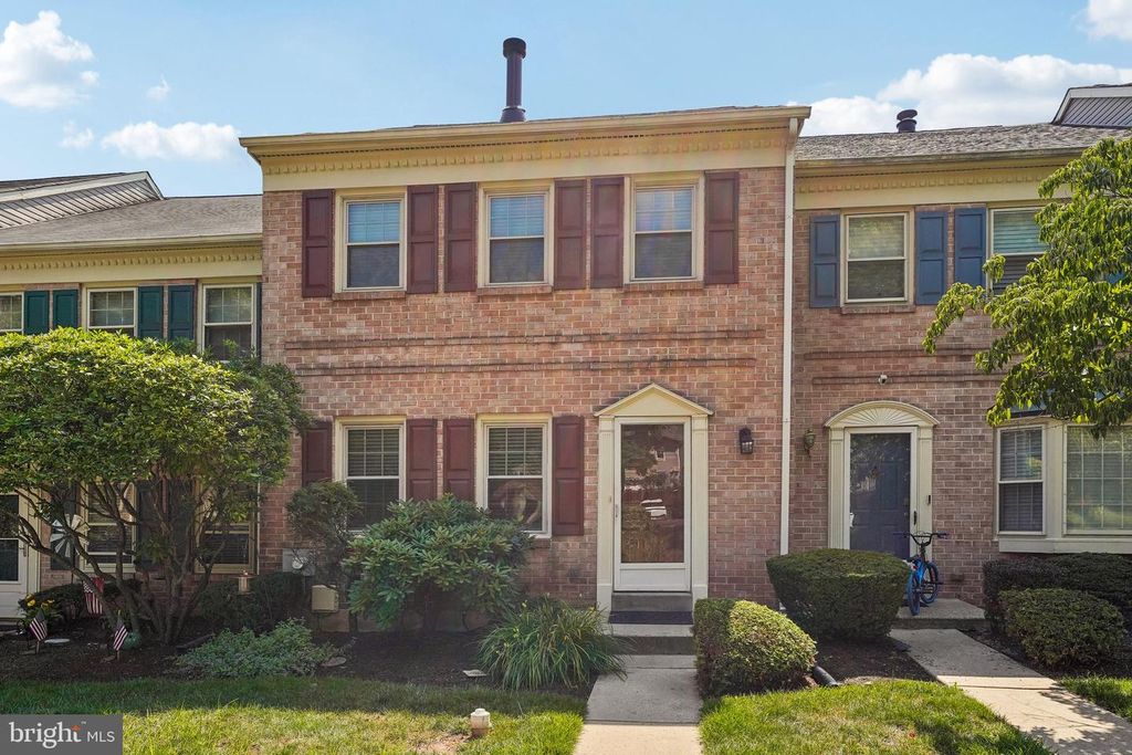 154 LAFAYETTE CT, Trappe, PA 19426