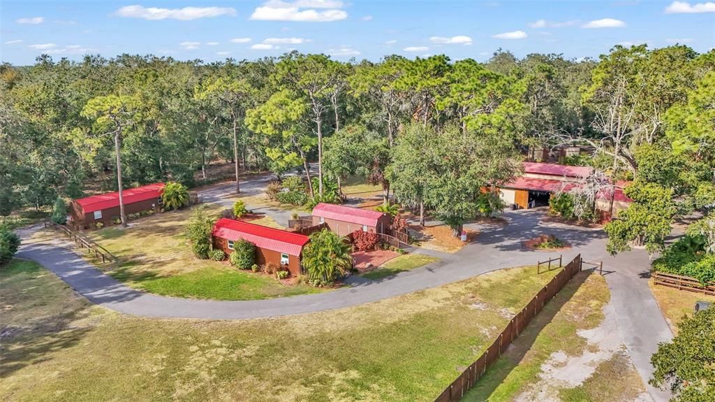 5602 THONOTOSASSA ROAD, Plant City, FL 33565