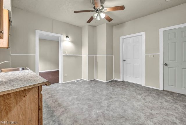 3667 E 61st Street, Cleveland, OH 44105