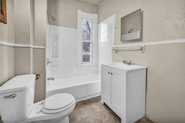 3667 E 61st Street, Cleveland, OH 44105