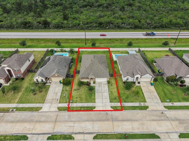 630 Harbor Colony Lane, La Marque, TX 77568