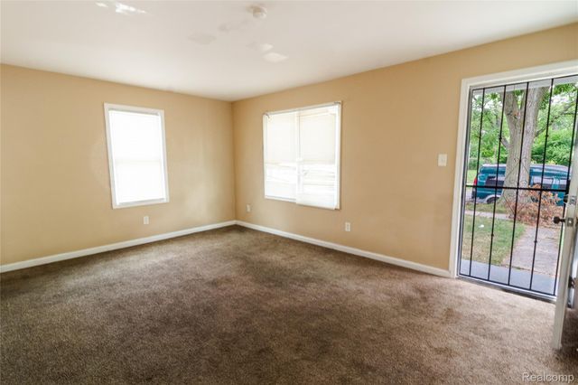 12324 Lansdowne Street, Detroit, MI 48224