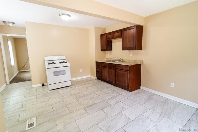 12324 Lansdowne Street, Detroit, MI 48224