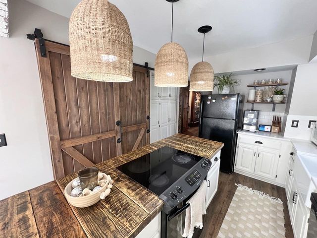 1221 OSHKOSH AVENUE, Oshkosh, WI 54902