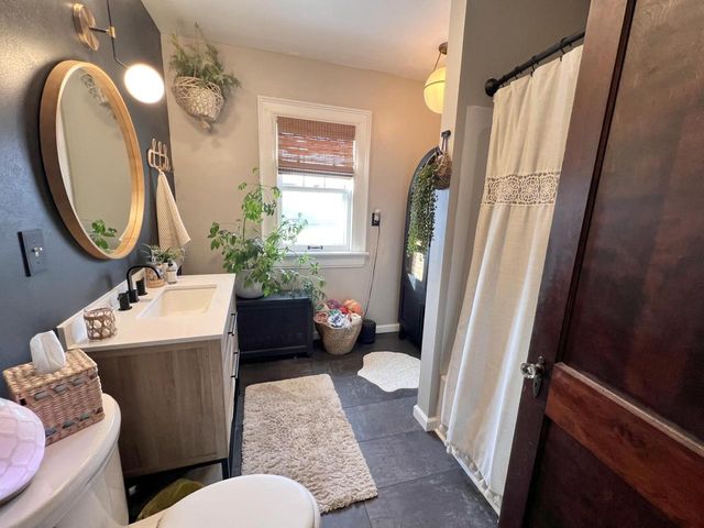 1221 OSHKOSH AVENUE, Oshkosh, WI 54902