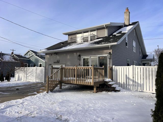 1221 OSHKOSH AVENUE, Oshkosh, WI 54902