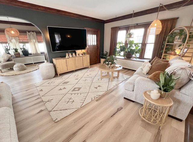 1221 OSHKOSH AVENUE, Oshkosh, WI 54902