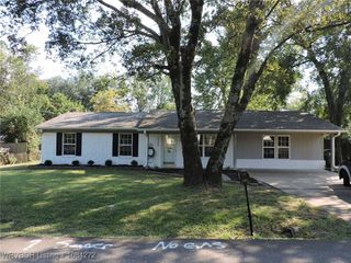 6008 S Boston Street, Fort Smith, AR 72903