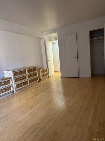 8330 Vietor Avenue 306, Elmhurst, NY 11373