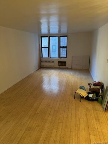 8330 Vietor Avenue 306, Elmhurst, NY 11373