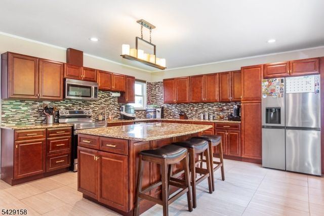 18 Cross St, Netcong Boro, NJ 07857