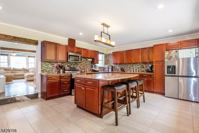 18 Cross St, Netcong Boro, NJ 07857