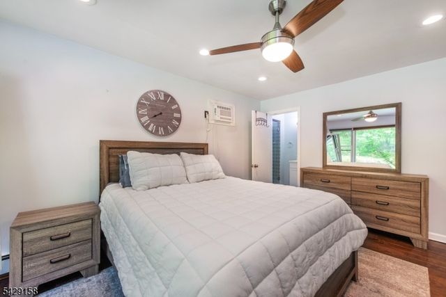 18 Cross St, Netcong Boro, NJ 07857