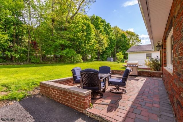 18 Cross St, Netcong Boro, NJ 07857