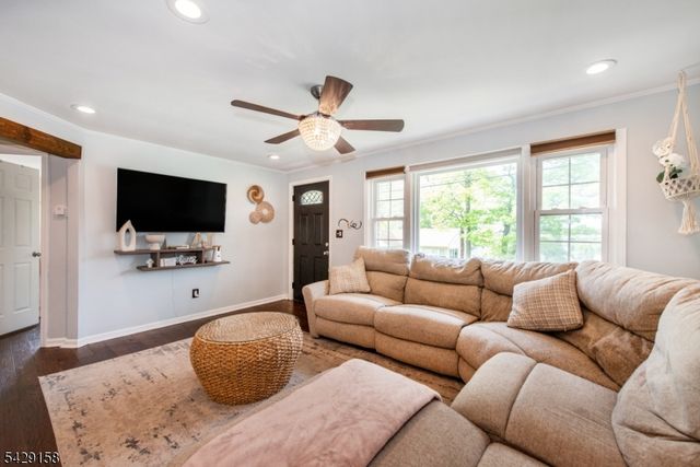 18 Cross St, Netcong Boro, NJ 07857