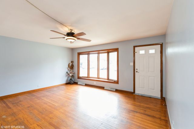 6054 107th Street, Chicago Ridge, IL 60415