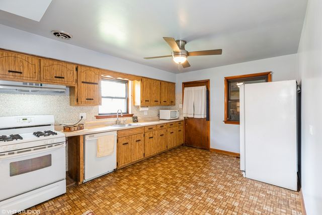 6054 107th Street, Chicago Ridge, IL 60415