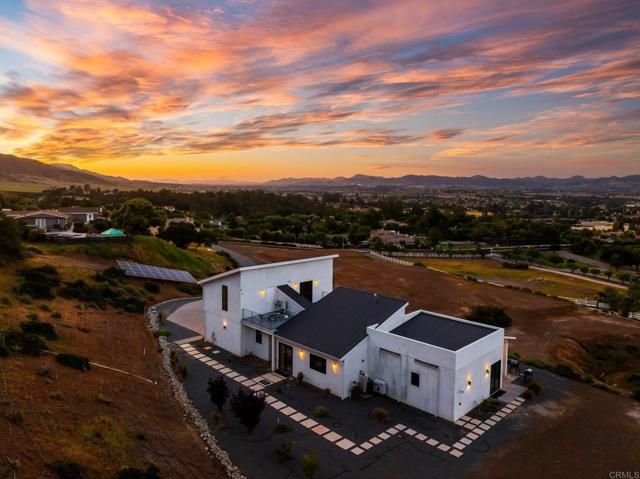 42950 Ivy Street, Murrieta, CA 92562