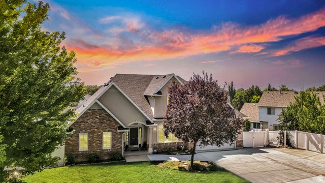 1997 N 400 W, Centerville, UT 84014