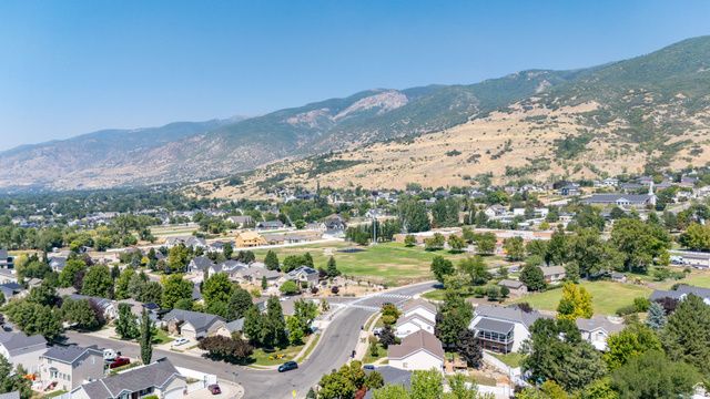1997 N 400 W, Centerville, UT 84014