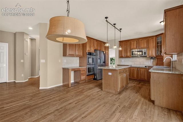 387 Fox Run Circle, Colorado Springs, CO 80921