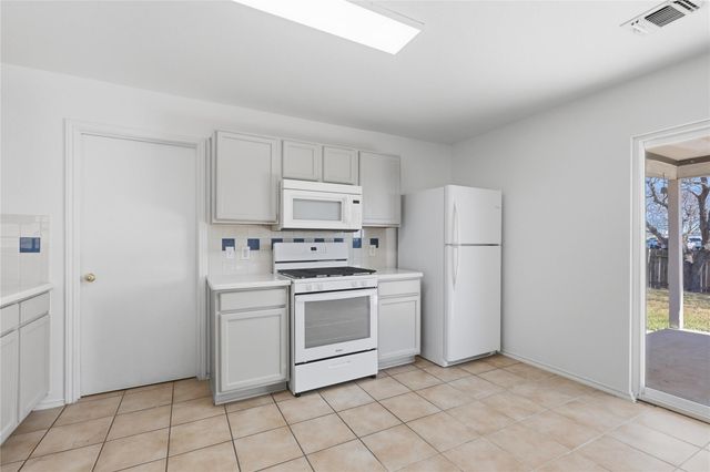 160 Orion CV, Kyle, TX 78640