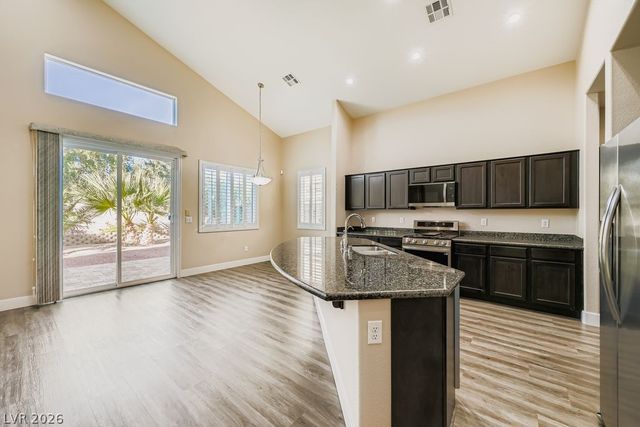 4212 Hawks Glide Avenue, North Las Vegas, NV 89084