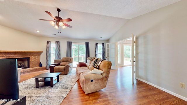 121 Beaver Dam Trail, Newport, NC 28570