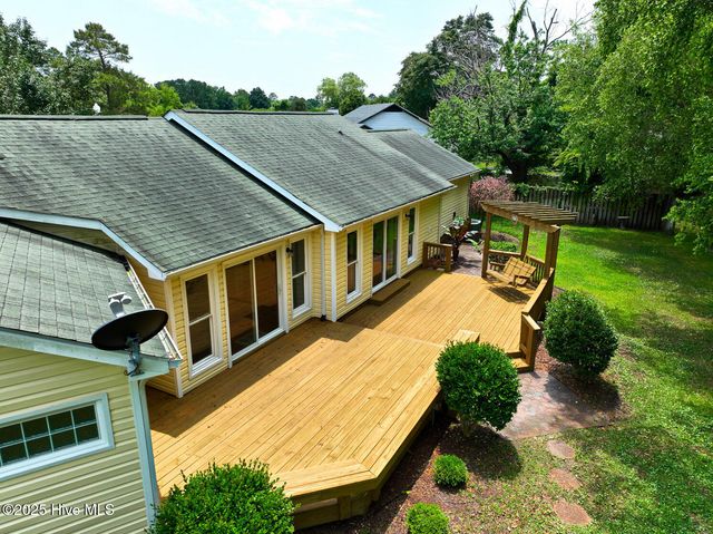 121 Beaver Dam Trail, Newport, NC 28570